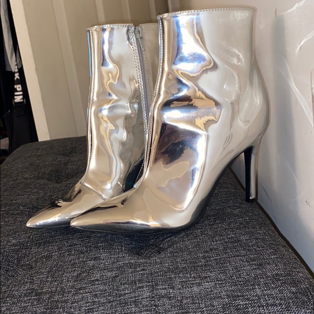 Silver pointed toe booties - Picture 3 of 4